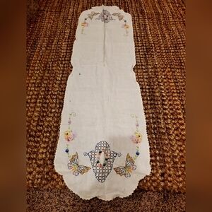 Vintage  embroidered table runner boho cottage‎ core